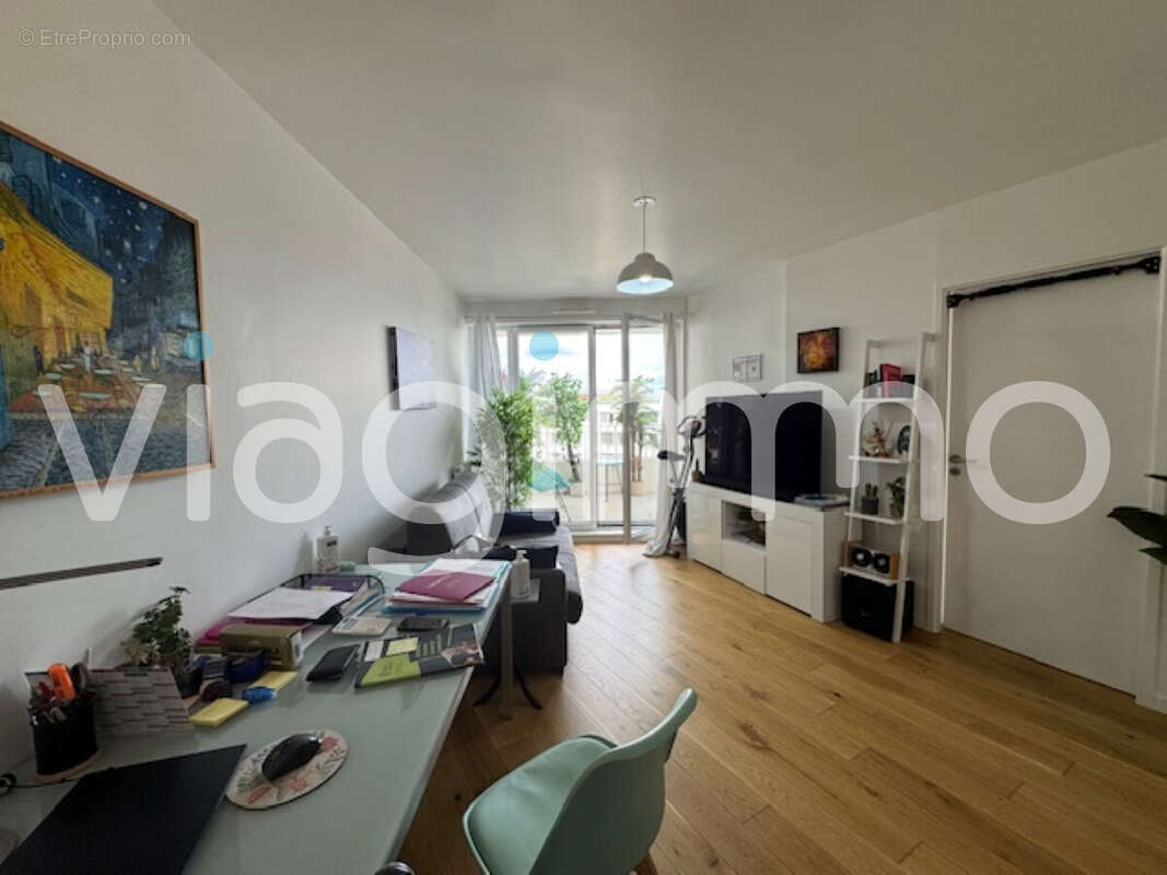 Appartement à CLICHY