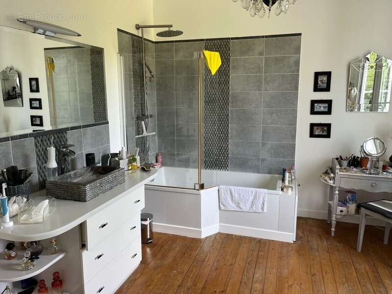 Maison à CRICQUEBOEUF