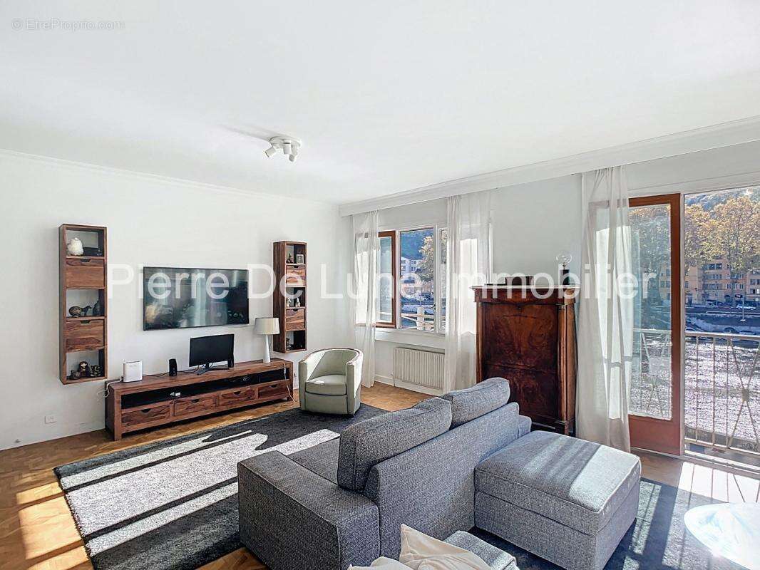 Appartement à LYON-1E