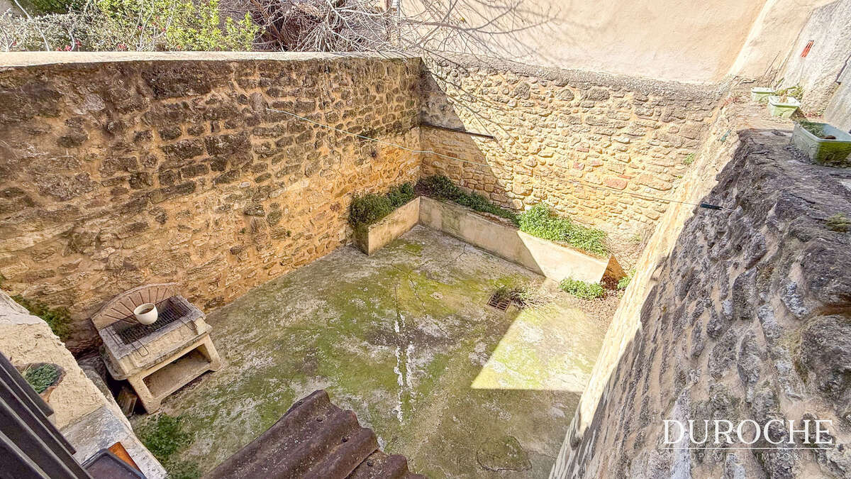 Maison à COURTHEZON