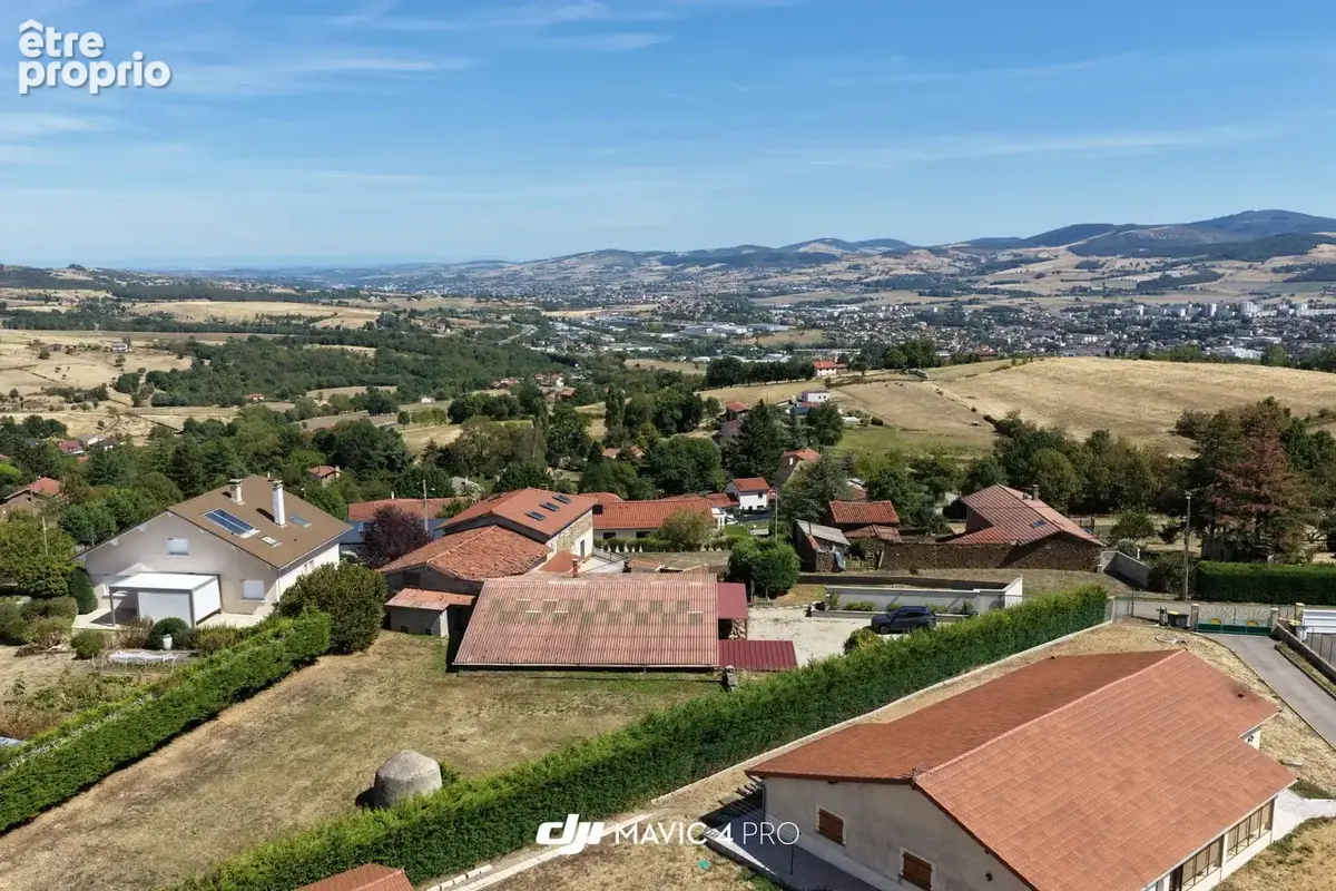Maison 7 pièces 186 m² à vendre à Saint-Chamond (42400) - photo 2