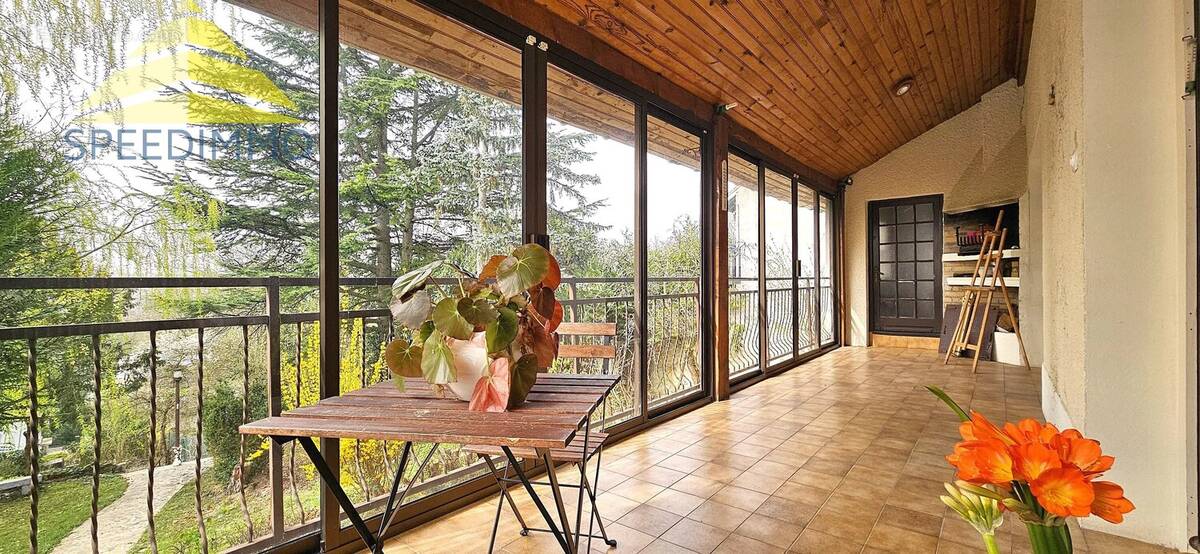 Maison à MANDRES-LES-ROSES