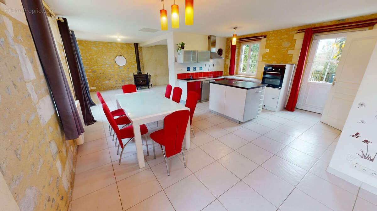 Maison à JUAYE-MONDAYE