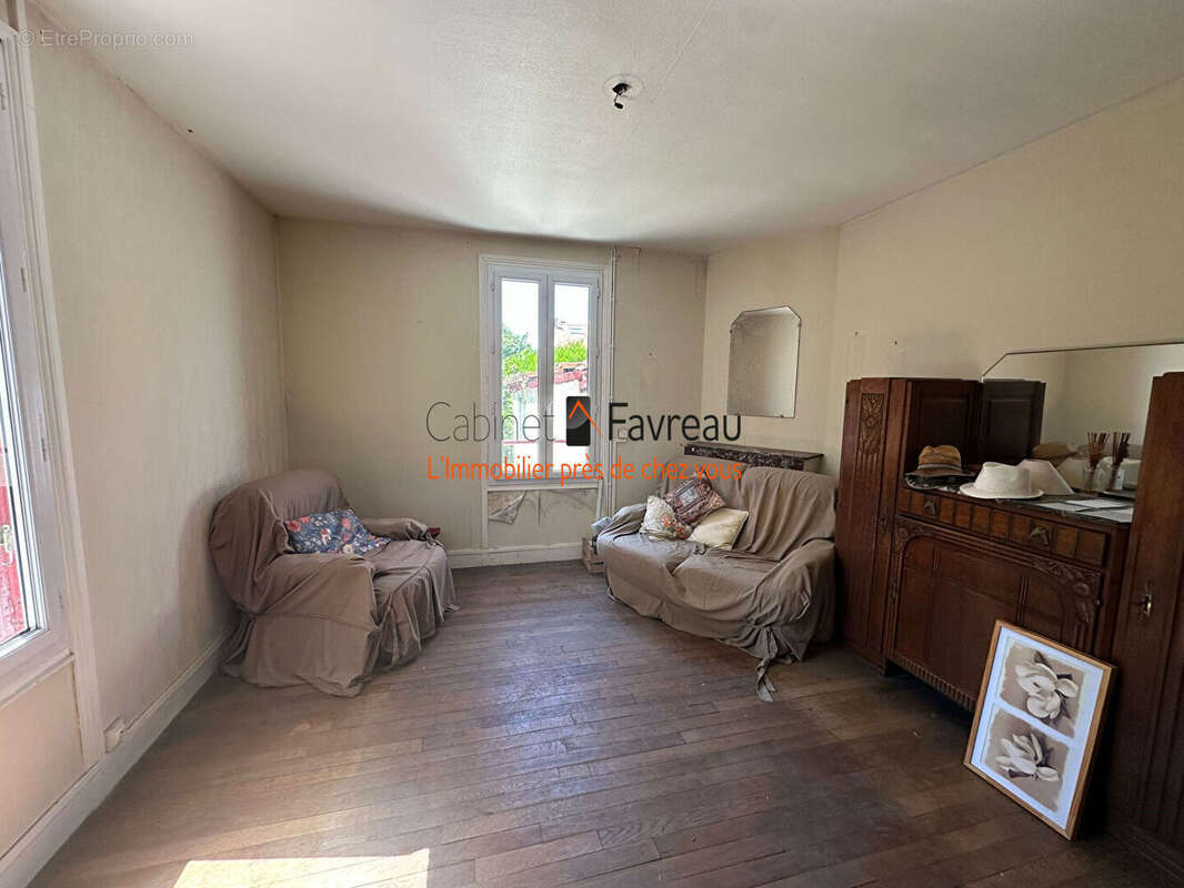 Maison à L&#039;HAY-LES-ROSES