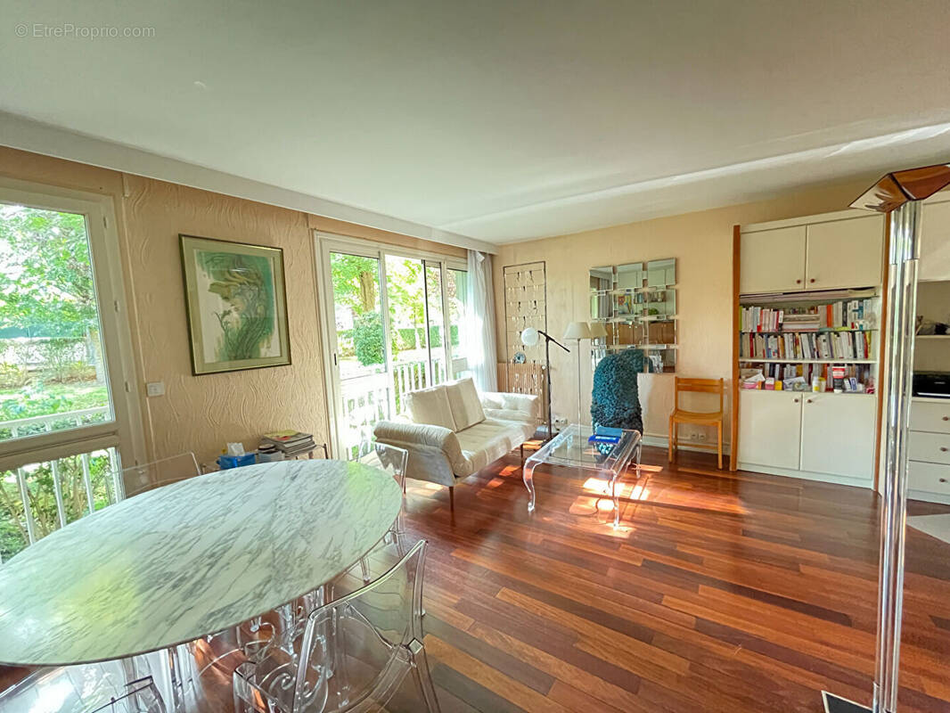 Appartement à RUEIL-MALMAISON