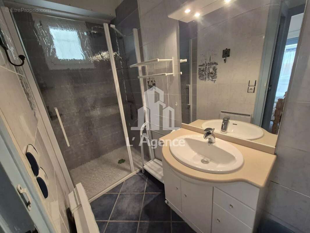 Appartement à VAUX-SUR-MER