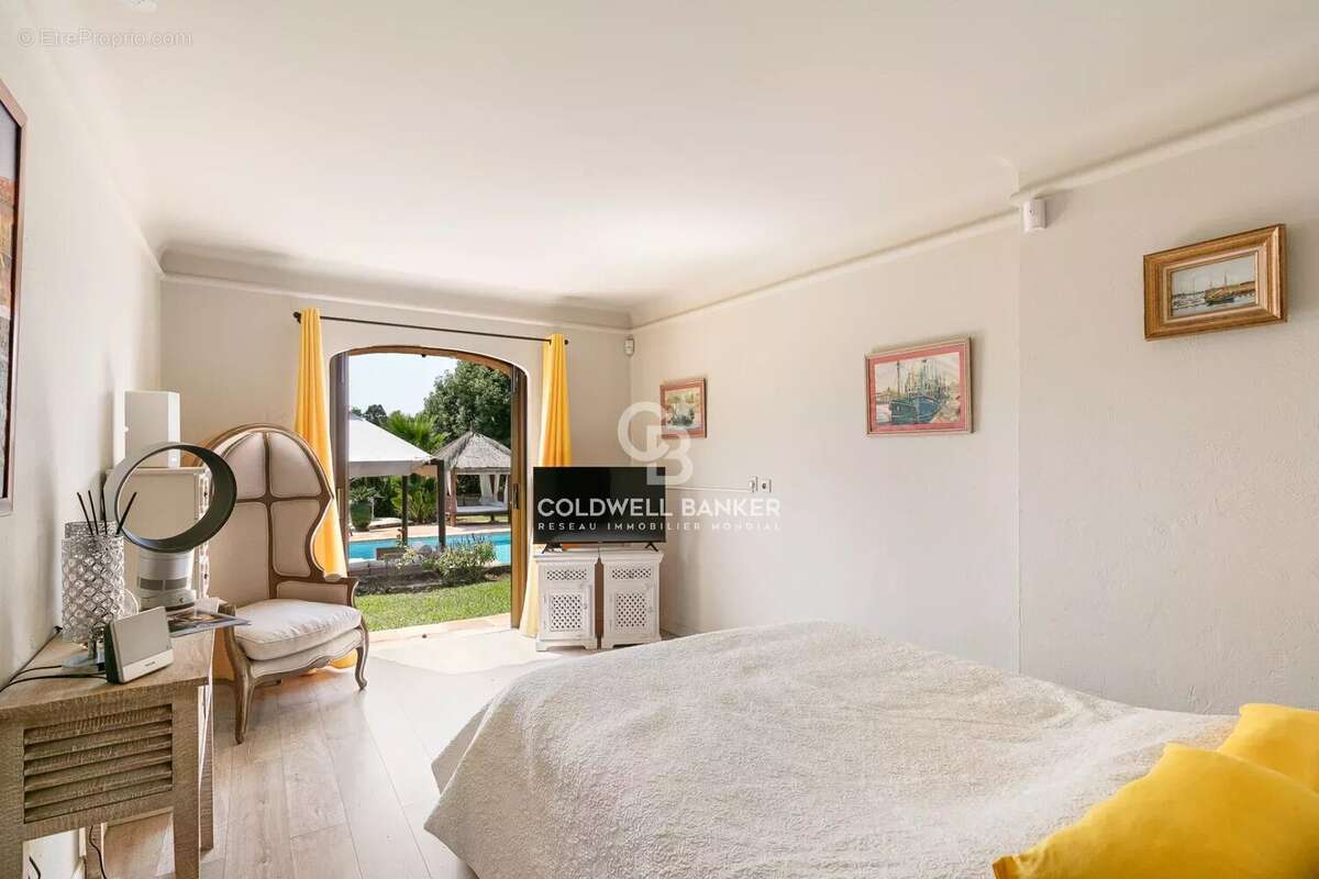 Maison à MOUGINS