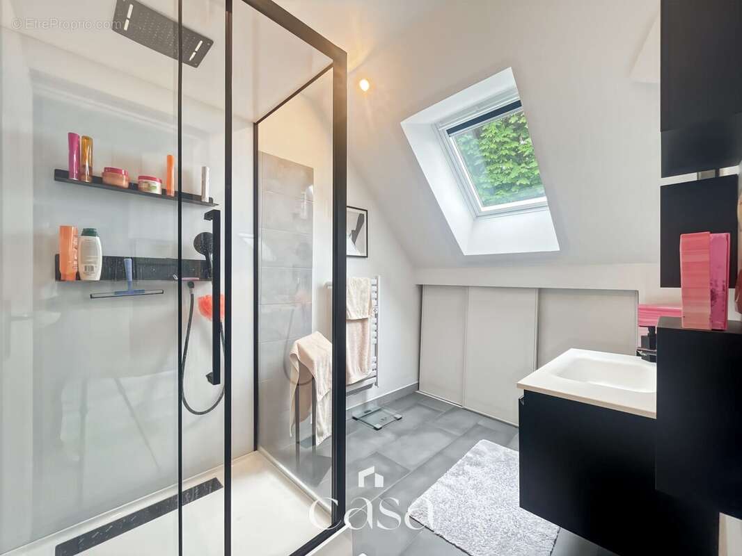 Maison 200 m² à Saint-Aubin-D'arquenay  - photo 8