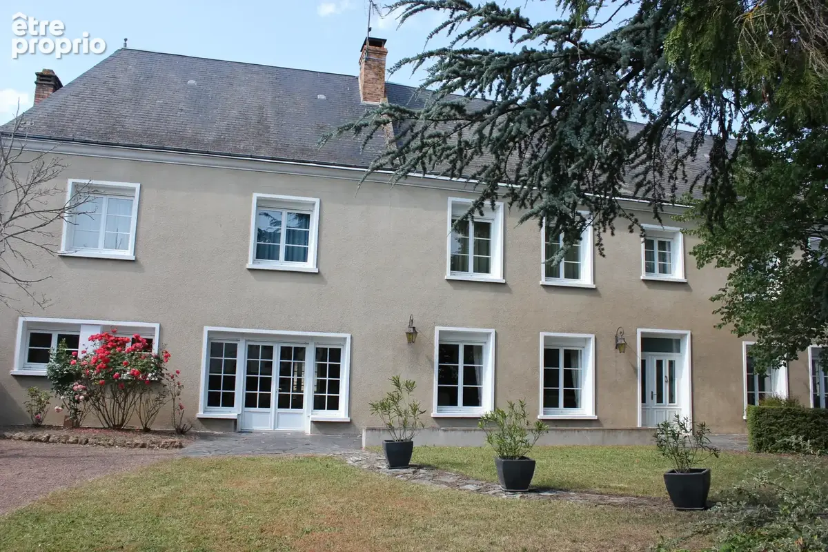 Maison 7 pièces 240 m² à vendre à Restigne (37140) - photo 2