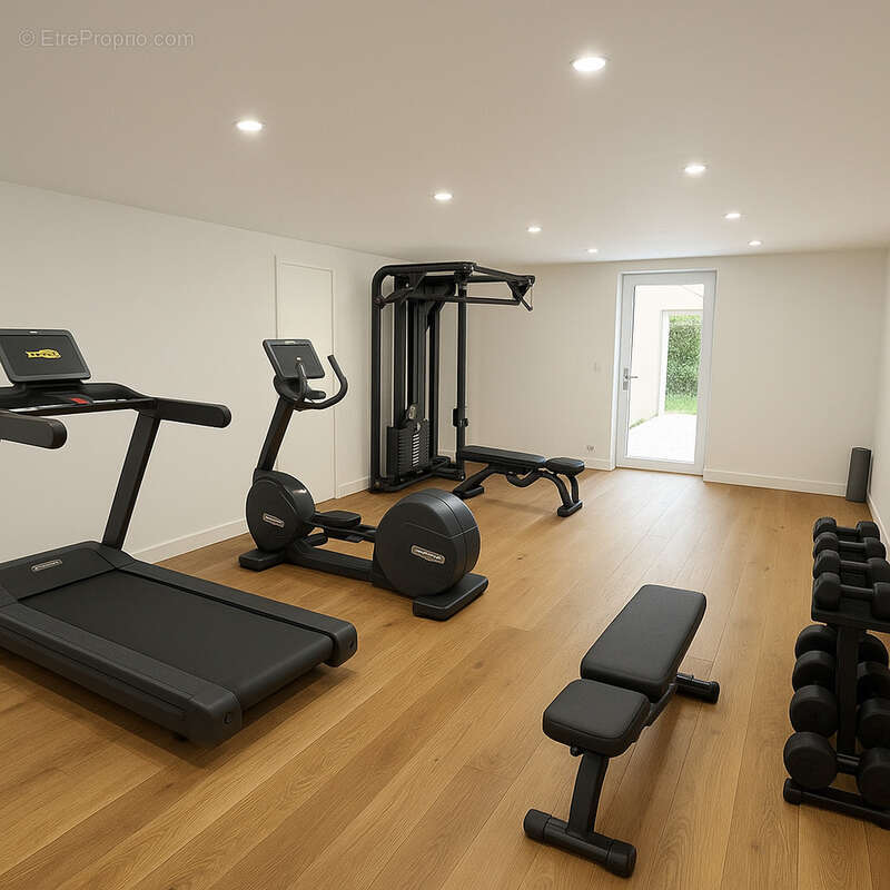 Maison à SAINT-CLEMENT-DE-RIVIERE