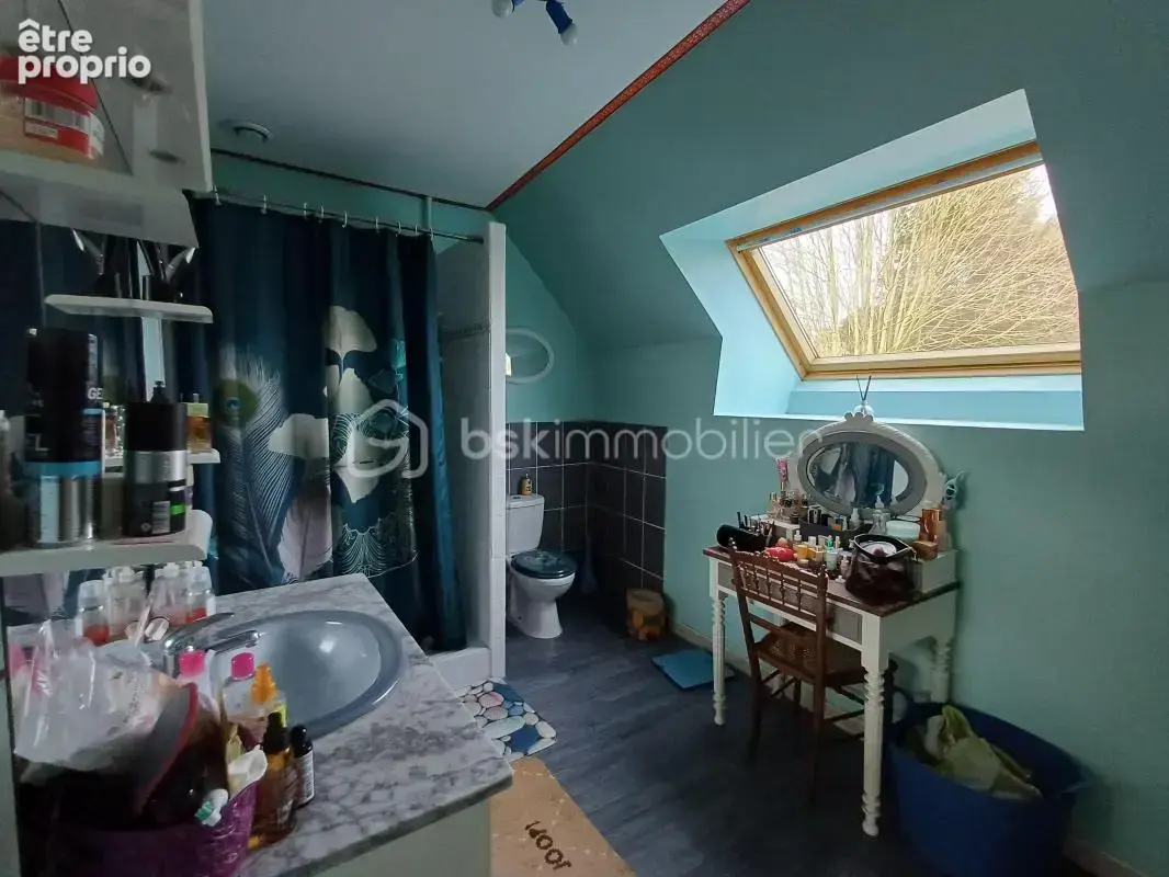 Maison familiale - au calme, espace et potentiel : 4 chambres possibles, terrasse plein sud, proximité commerces et ecoles - photo 11