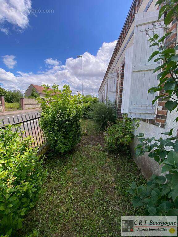 Maison à CHAMPIGNELLES