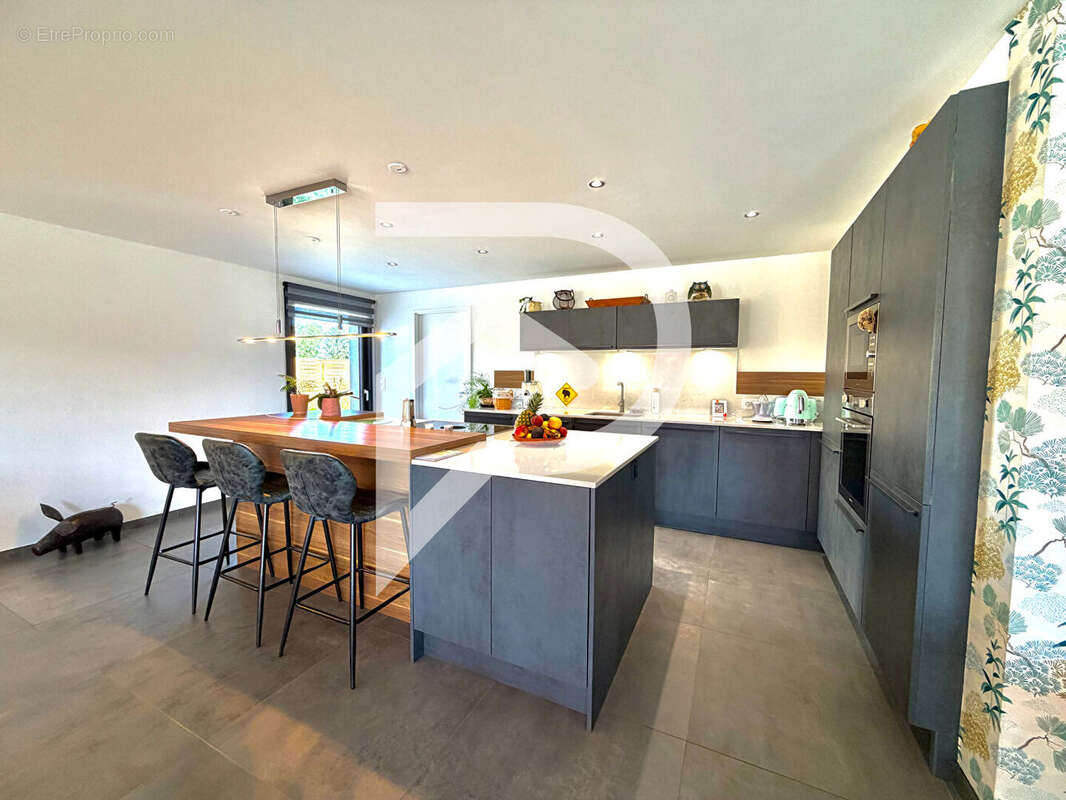 Maison Lagor - 5 pièces - 178 m² - photo 5