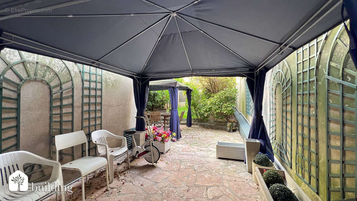 Appartement à LEVALLOIS-PERRET