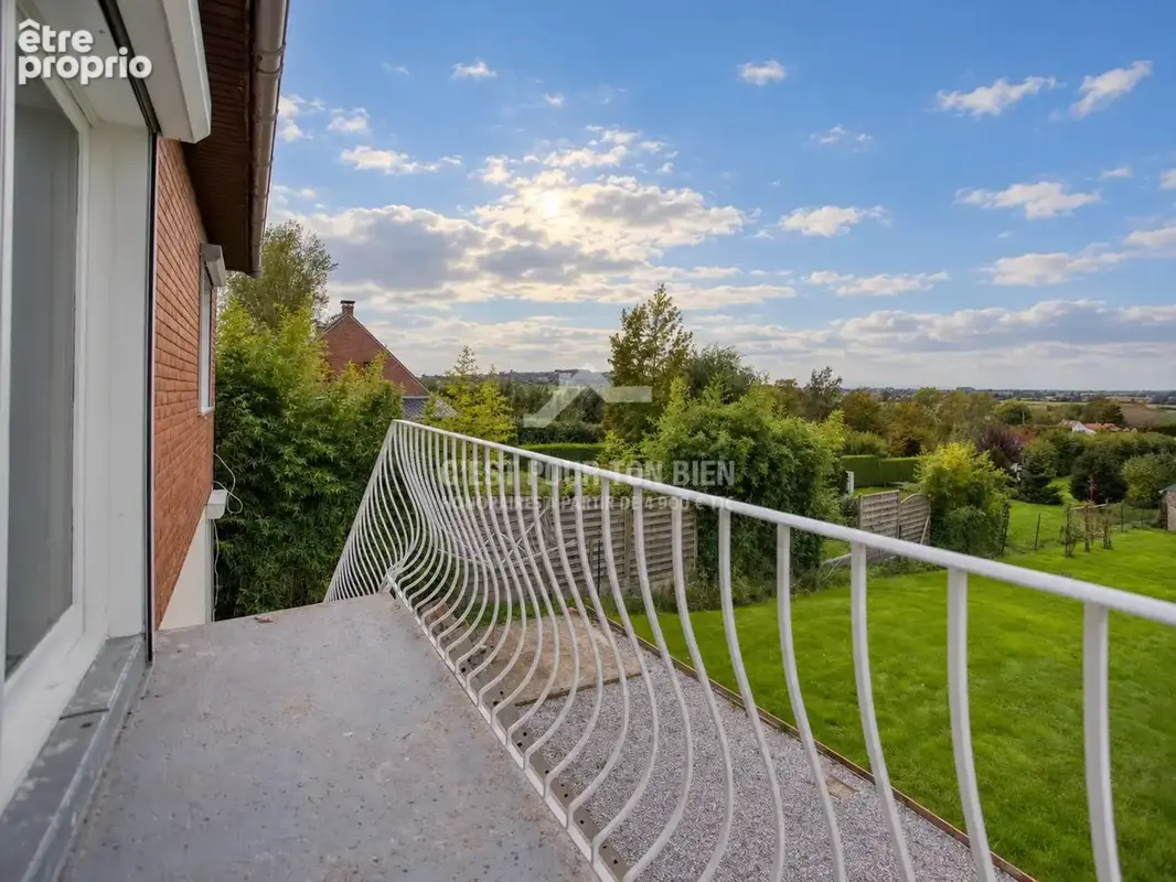 Maison 4 pièces 93 m² à vendre à Steenvoorde (59114) - photo 1
