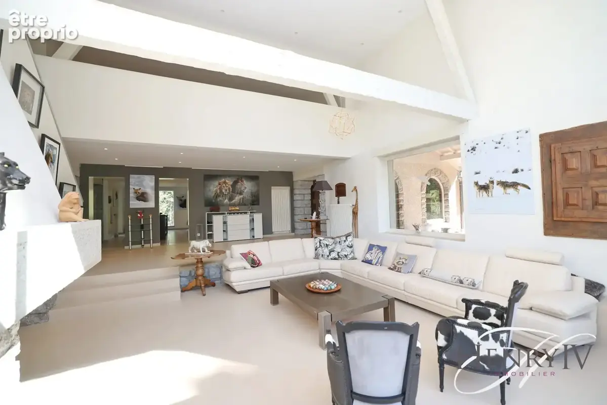 Maison 8 pièces 375 m² à vendre à Vaulnaveys-Le-Haut (38410) - photo 3