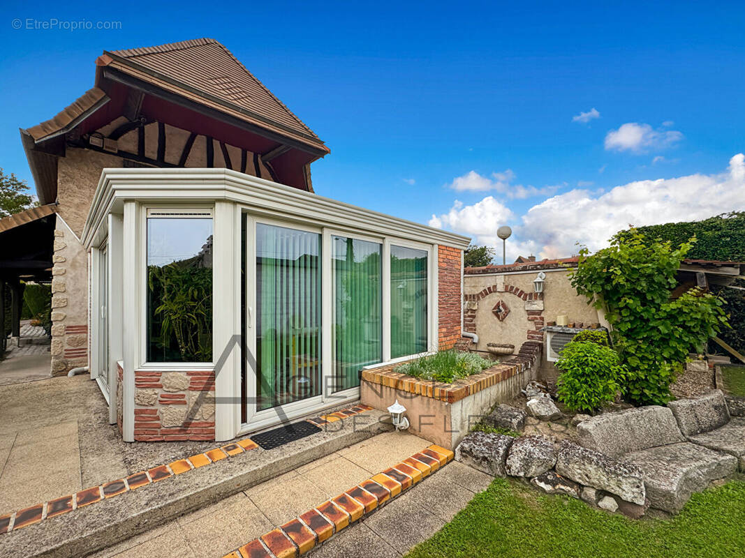 Maison à TOURVILLE-LA-RIVIERE