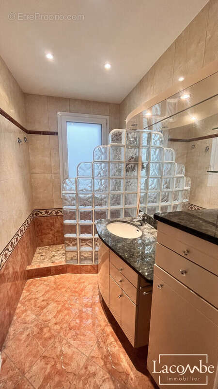 Appartement 100 m² à Grenoble  - photo 9