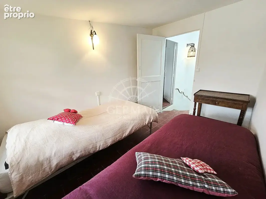 Maison de ville avec cave - L'Isle sur la Sorgue - photo 8