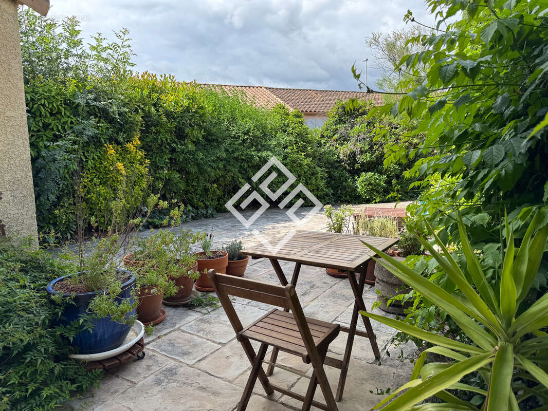 JADE- Maison avec jardin dans Narbonne - photo 2