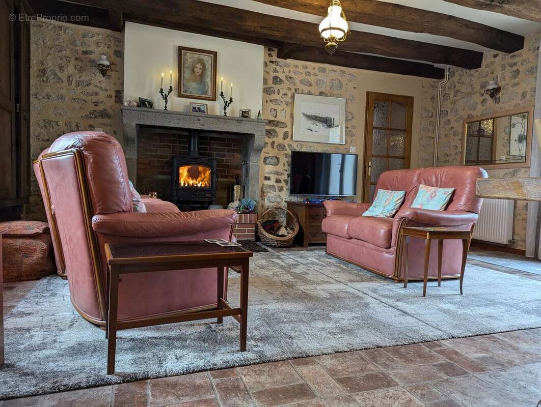 Maison à LATHUS-SAINT-REMY