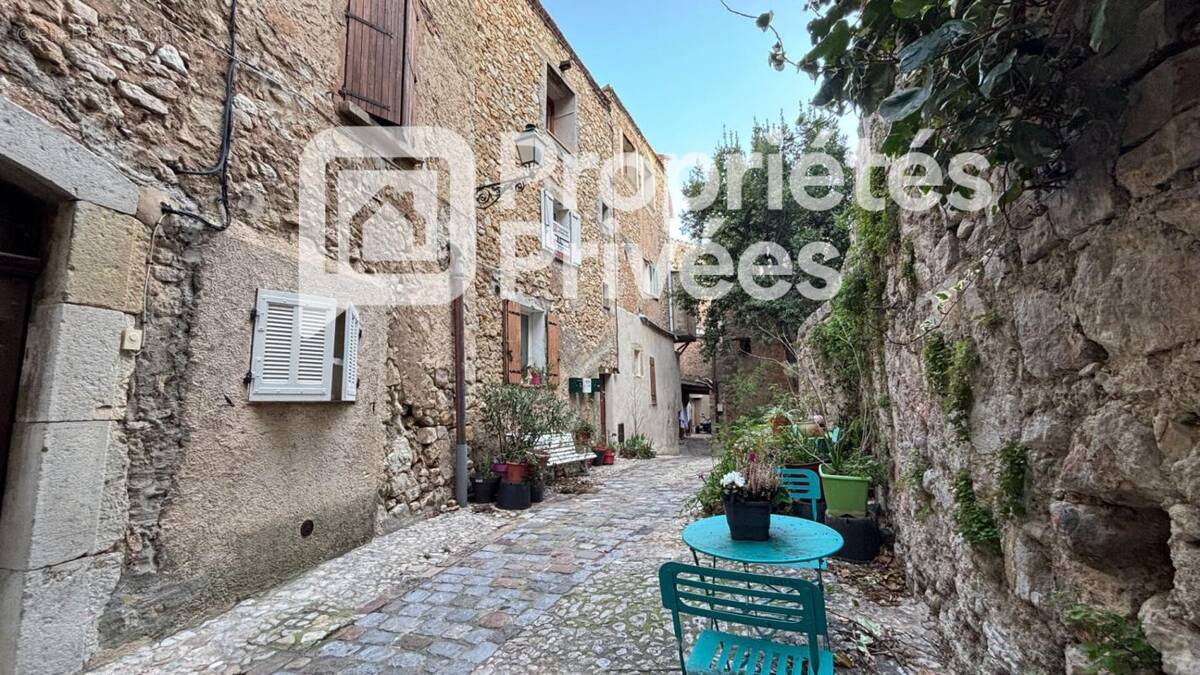 Appartement à SEILLANS