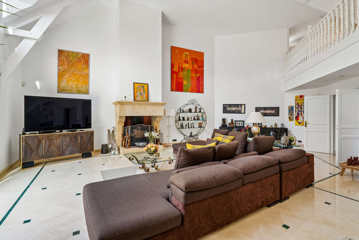 Maison à LOUVECIENNES