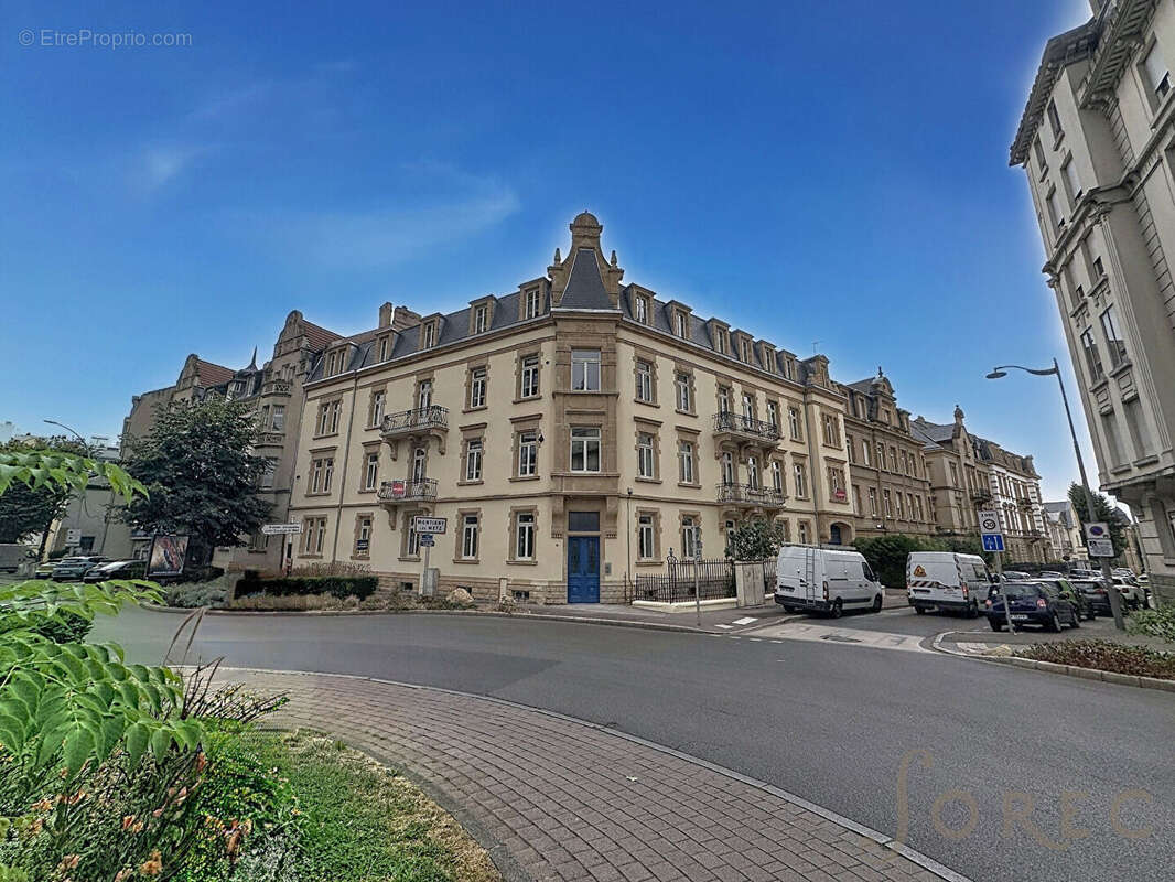 MONTIGNY-LÈS-METZ - Élégant T3 de 52 m² Carrez - Bâtiment de caractère réhabilité à neuf - photo 7