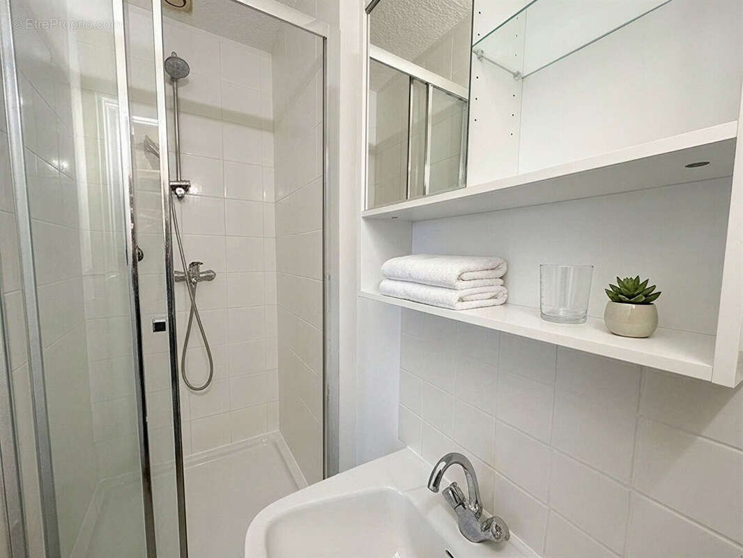 Appartement à AUBERVILLIERS