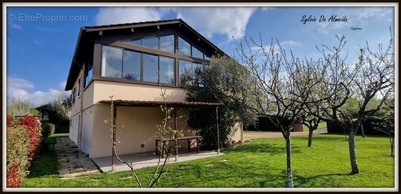 Maison à vendre 5 pièces SENNECE LES MACON (71)terrain clos 1600 m² piscine - photo 4