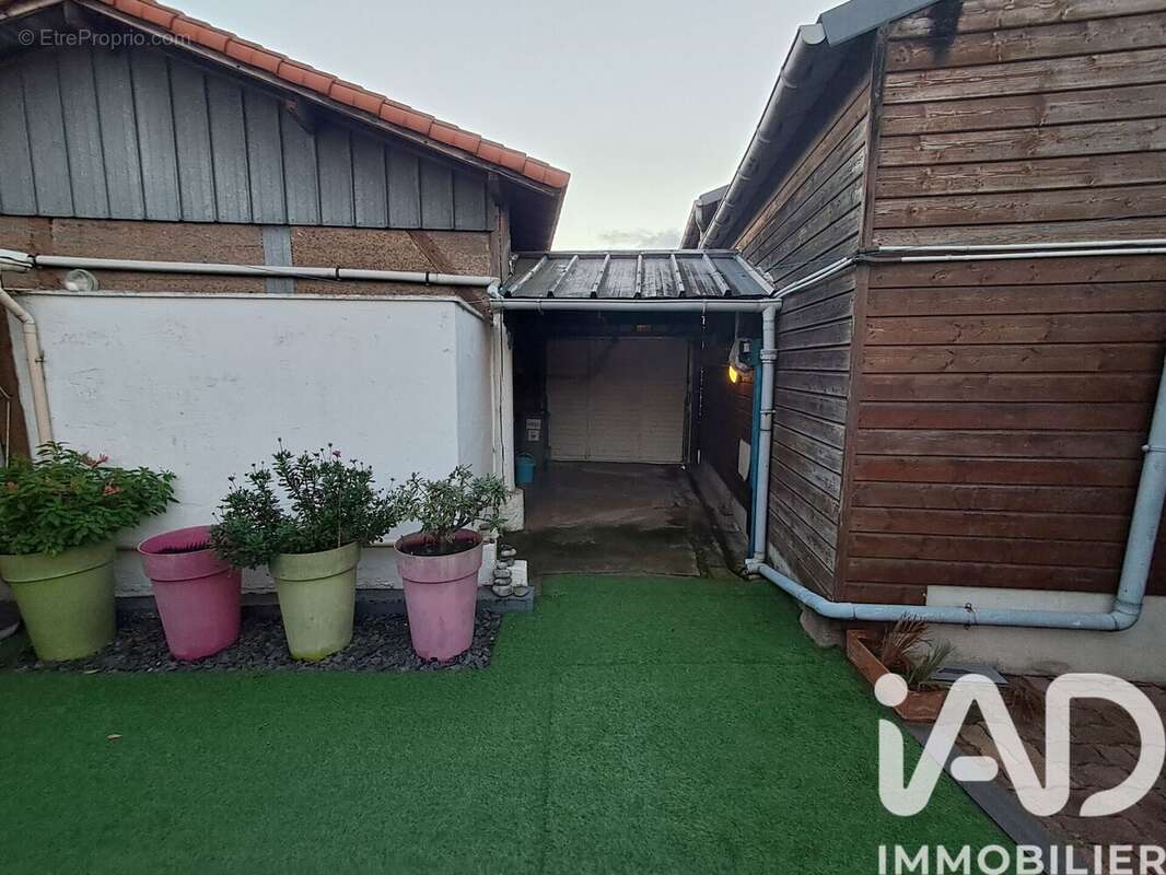 Photo 2 - Maison à BOUGUENAIS