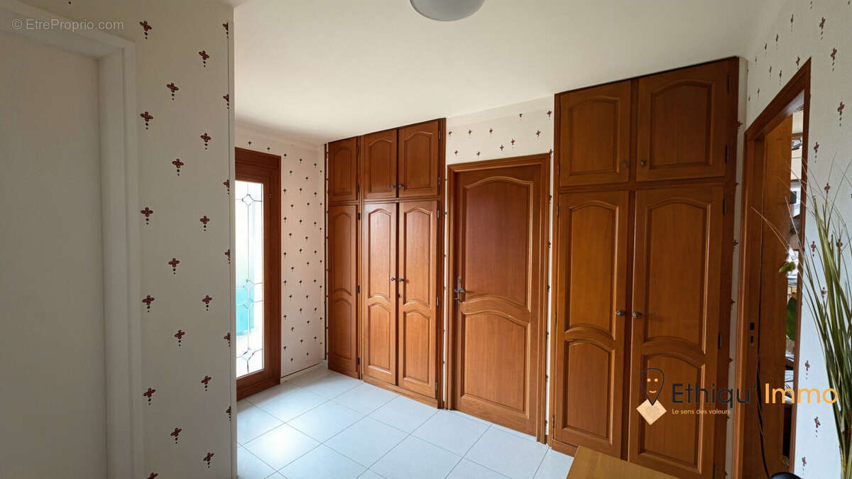 Maison à LONGCHAMP-SUR-AUJON