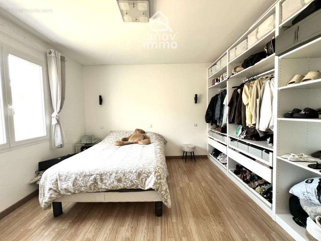 Buxerolles (86180) - maison 182 m2 - 6 chambres - terrain 86 - photo 14