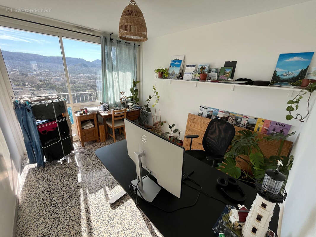 Appartement à MARSEILLE-9E