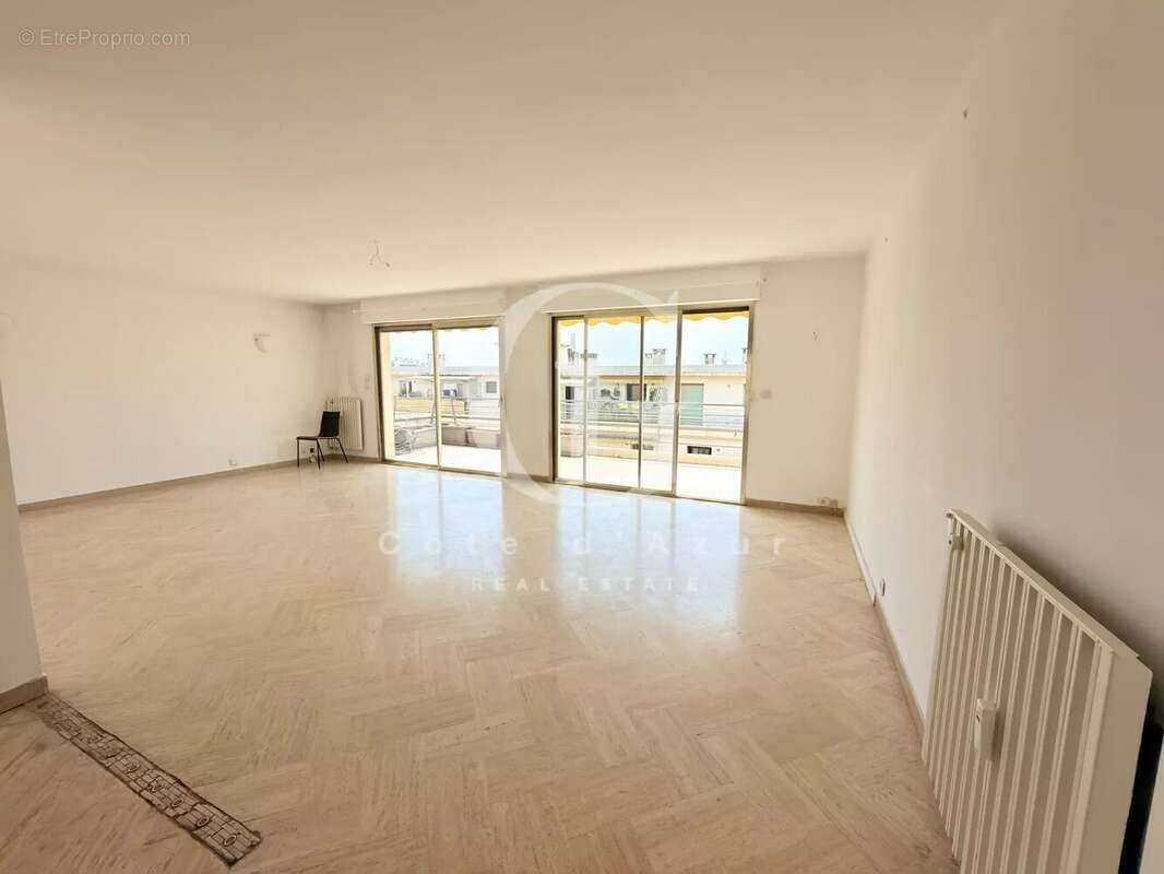 Appartement 112 m² à Cannes  - photo 2