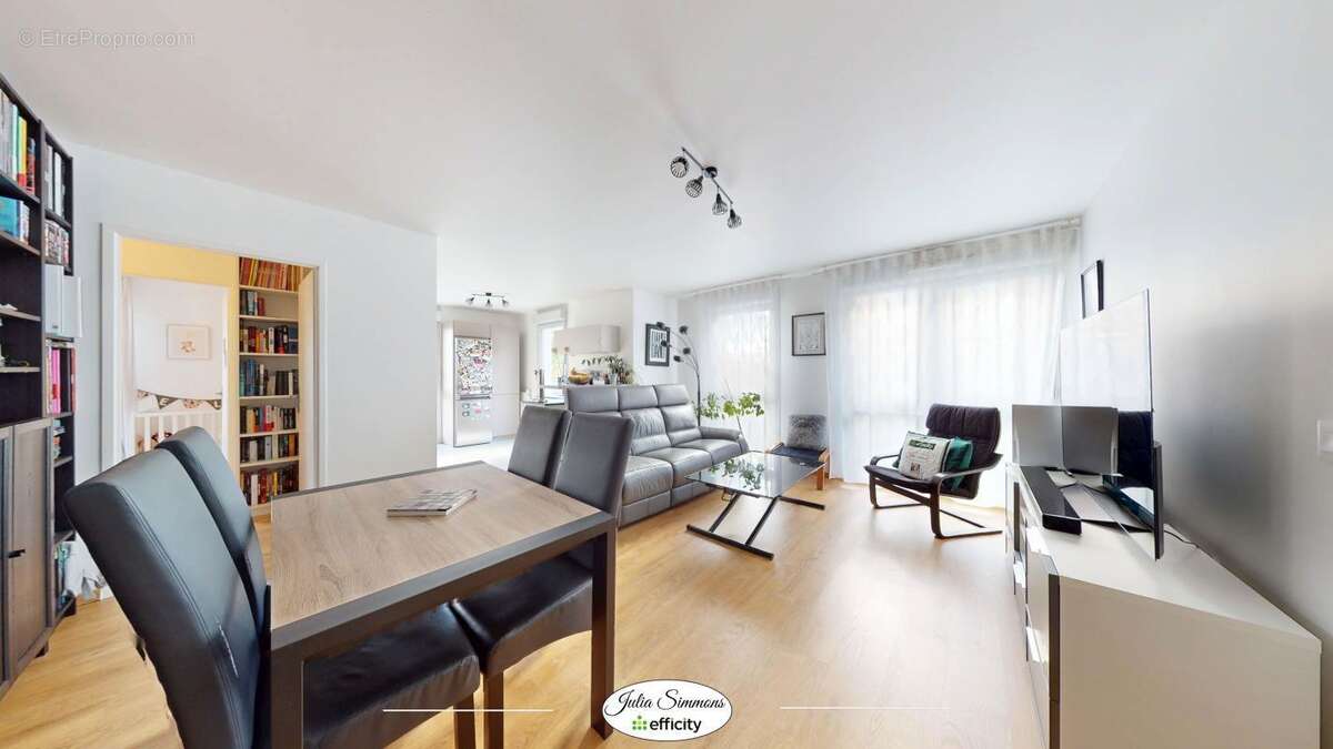 Appartement à MAREIL-MARLY