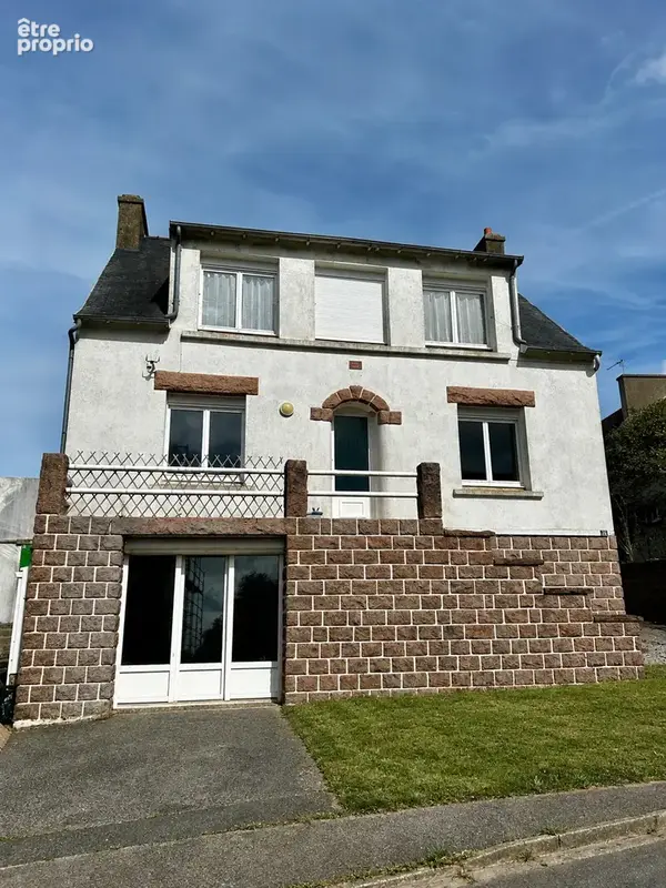 Maison avec 3 appartements et hangar - Proche du bourg - photo 8