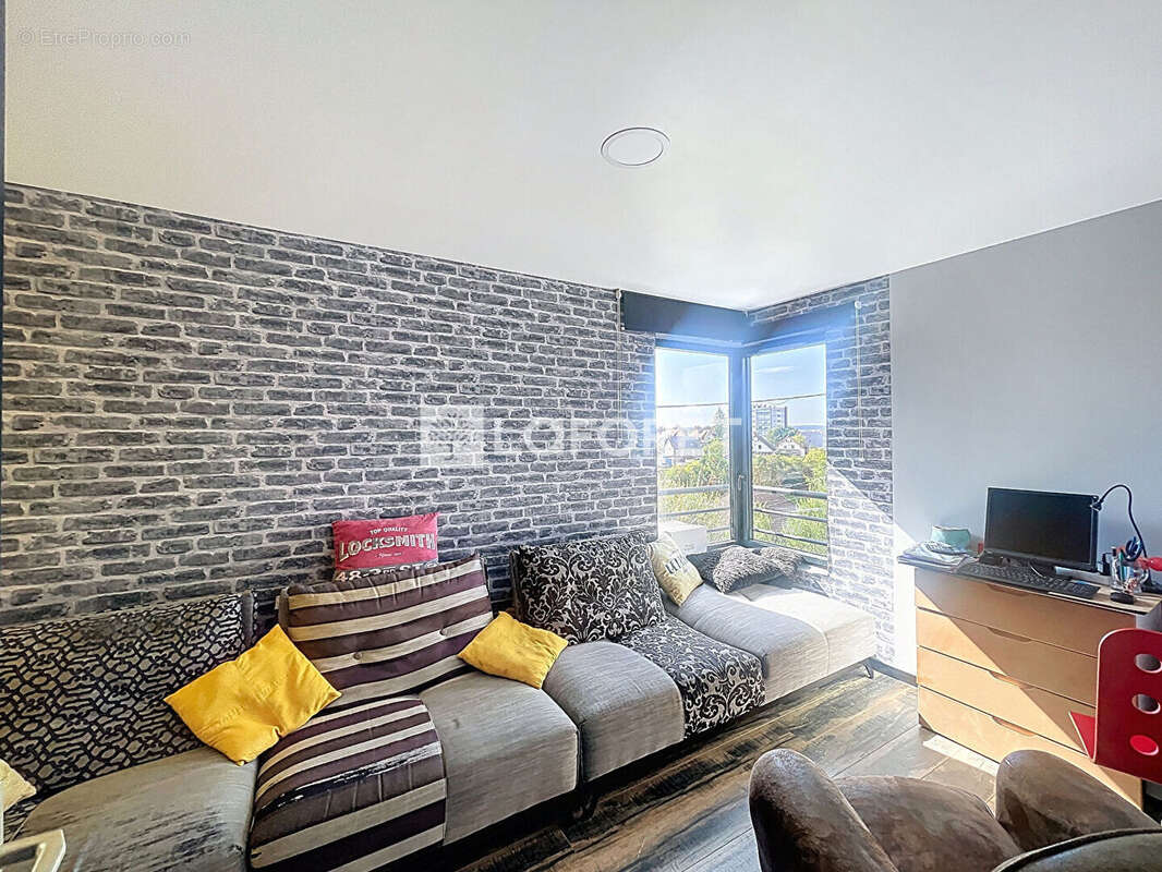 Maison à SAINT-GEORGES-DES-GROSEILLERS