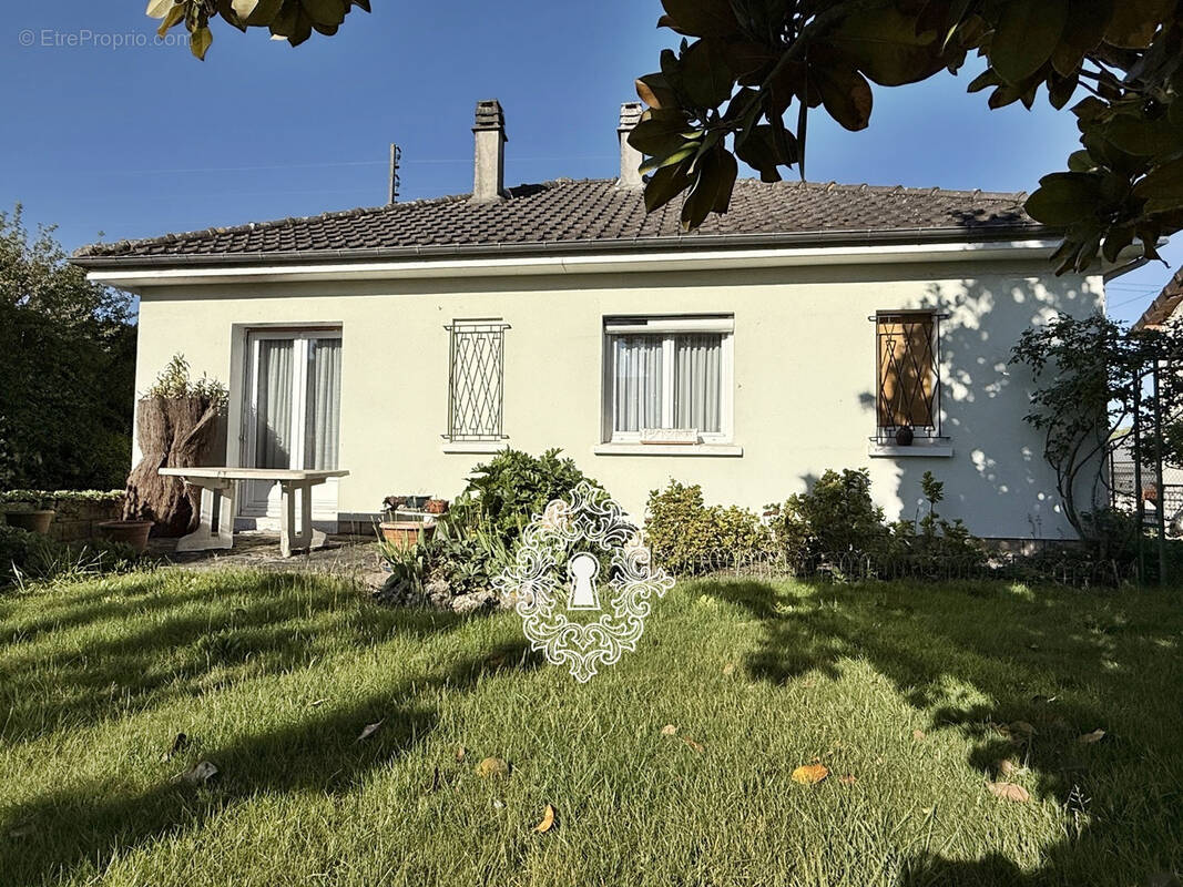 Maison à BRAY-SUR-SEINE