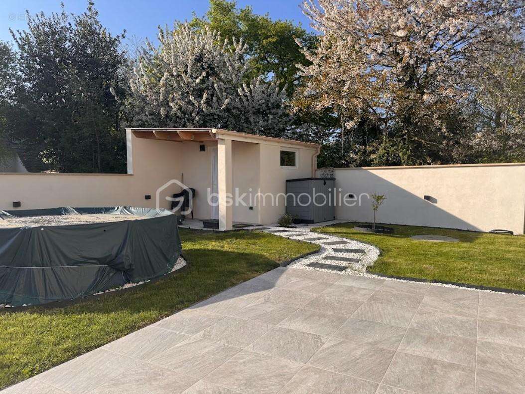 Maison à CLAYE-SOUILLY