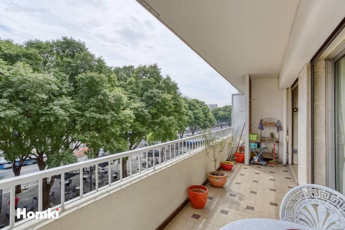 Appartement à MARSEILLE-8E