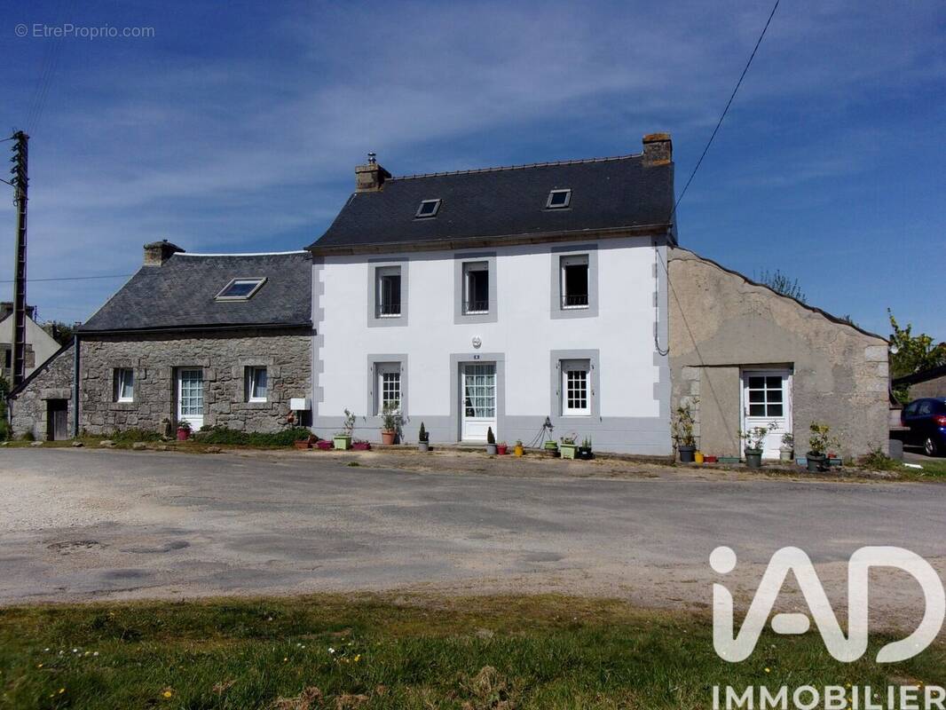 Photo 1 - Maison à HUELGOAT