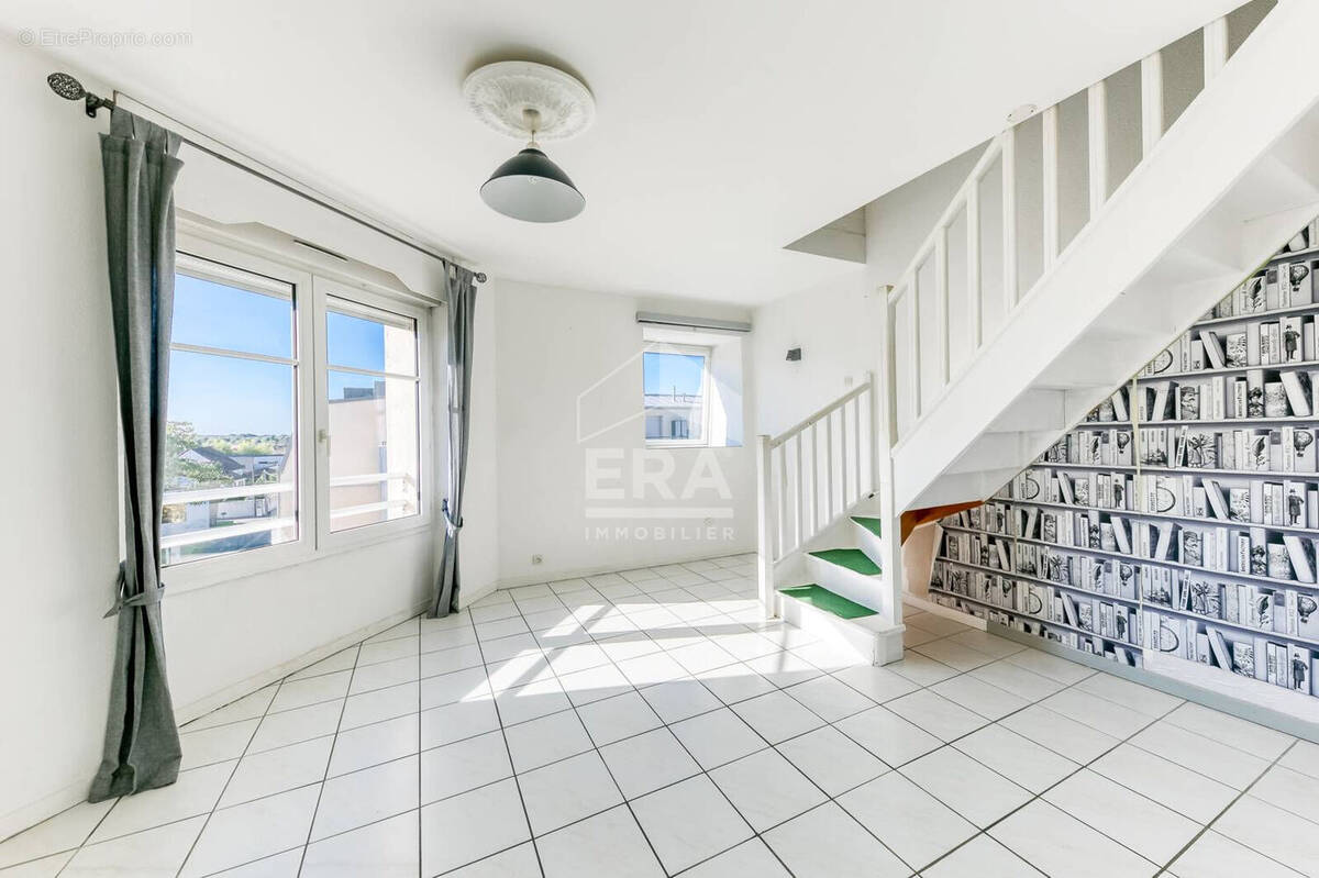 Appartement à PONTAULT-COMBAULT