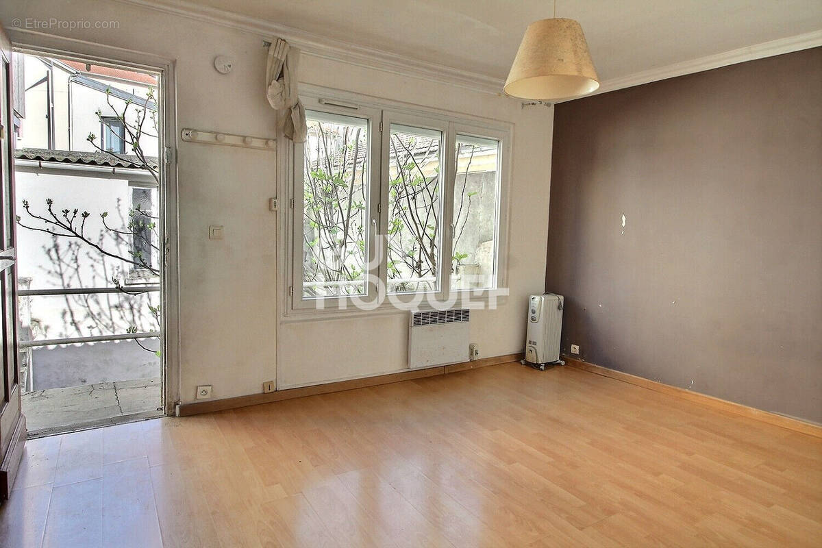 Appartement à CHAVILLE