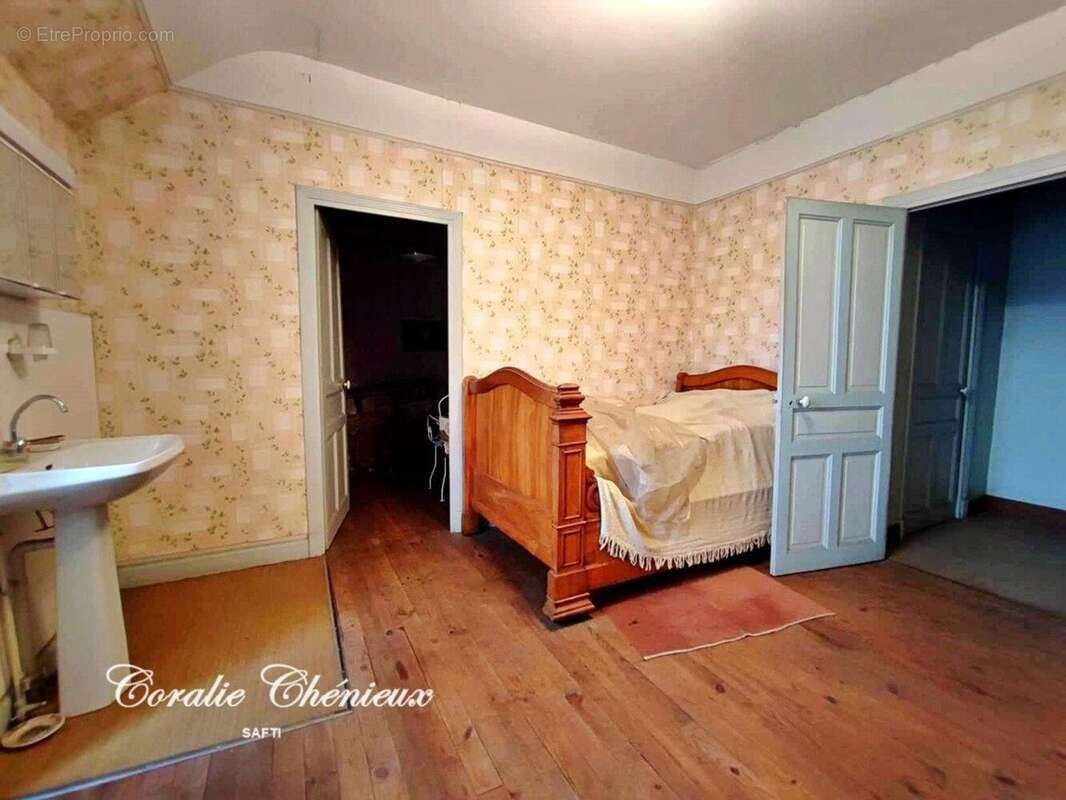 Photo 8 - Maison à YDES