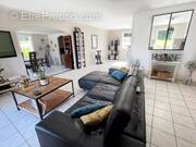 Maison à NEGREPELISSE