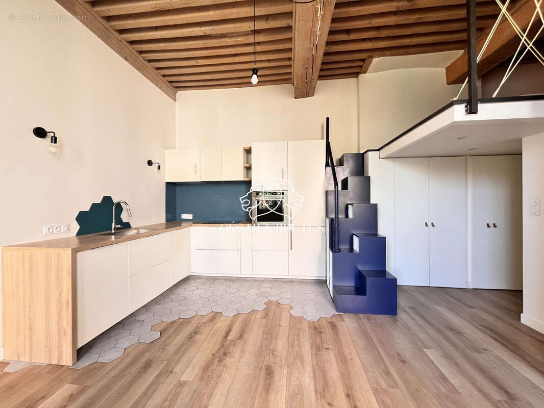 Appartement à LYON-4E