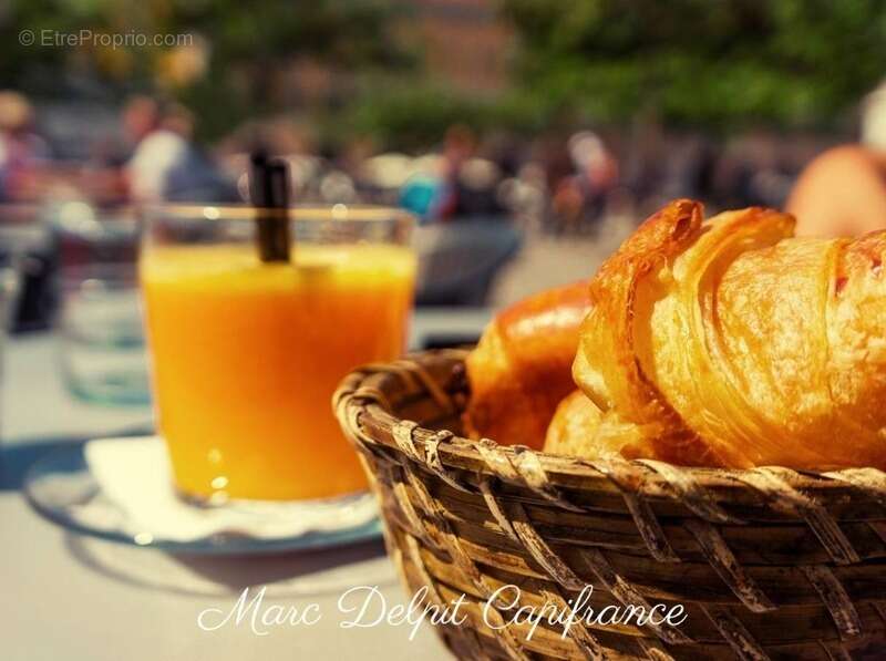 Commerce à CANET-EN-ROUSSILLON