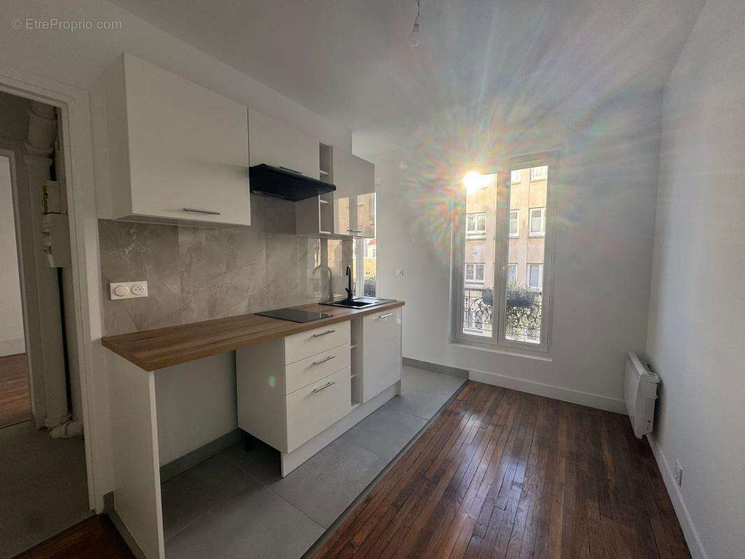Appartement à PARIS-20E