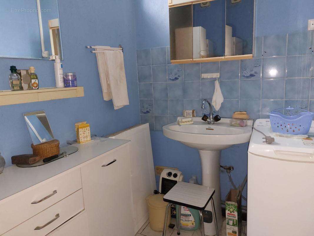 Maison à SAINT-SILVAIN-BAS-LE-ROC